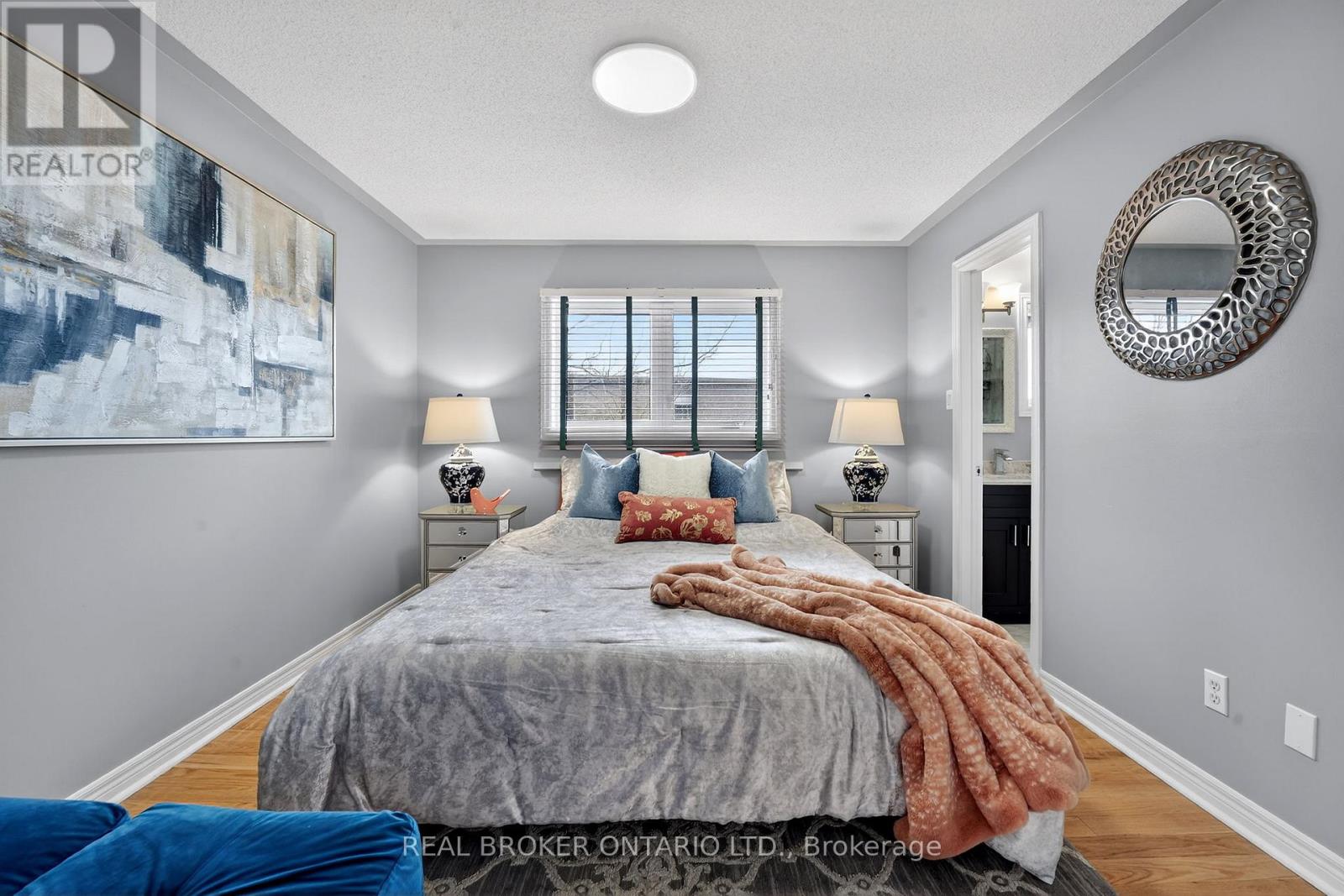 39 Pinebrook Circle, Caledon, Ontario  L7C 1C4 - Photo 24 - W12805062