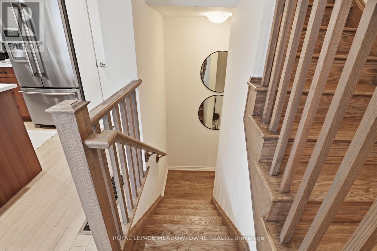 1272 Wintergreen Place, Milton, Ontario  L9E 1S4 - Photo 10 - W12805068