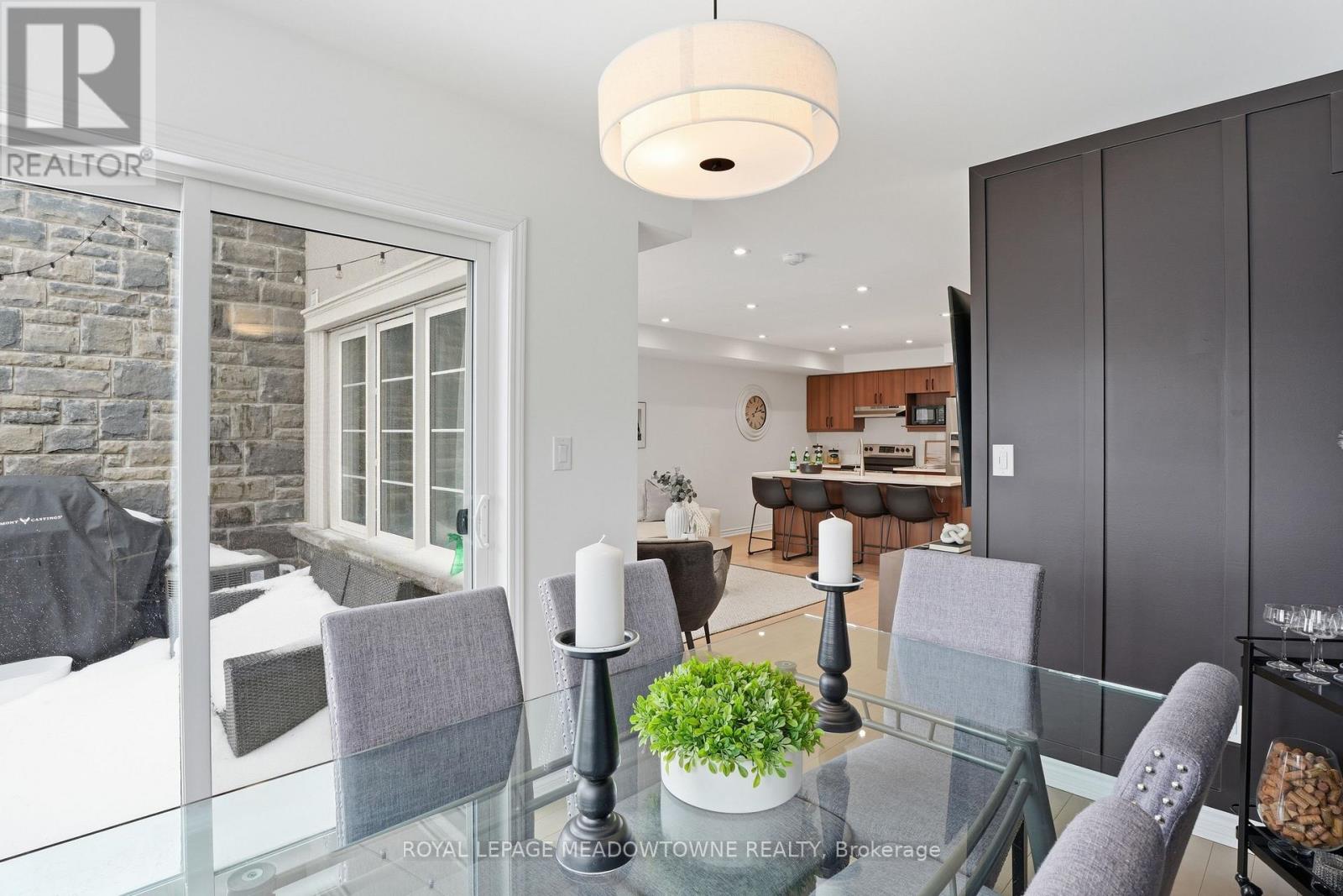 1272 Wintergreen Place, Milton, Ontario  L9E 1S4 - Photo 17 - W12805068