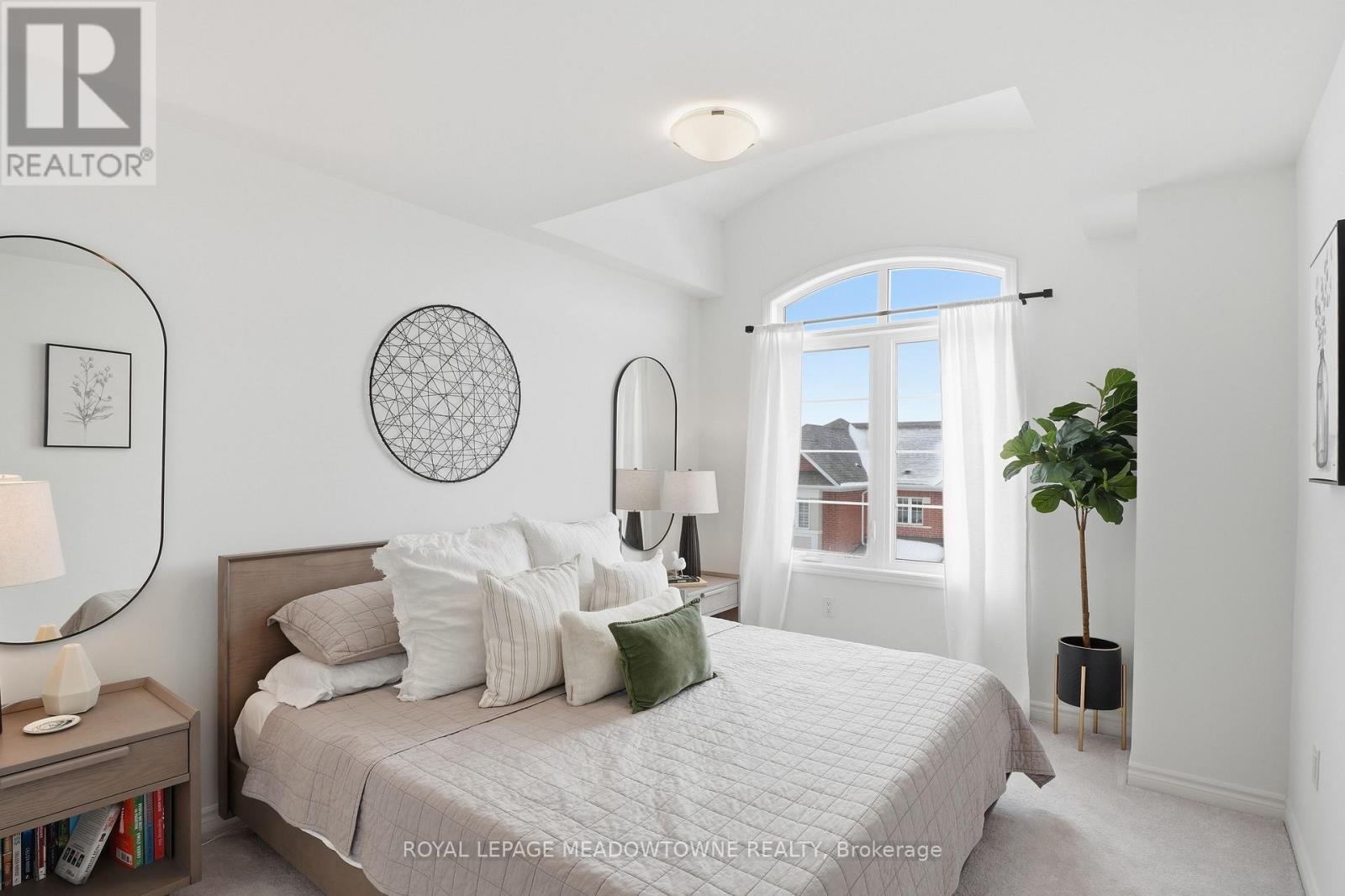 1272 Wintergreen Place, Milton, Ontario  L9E 1S4 - Photo 21 - W12805068