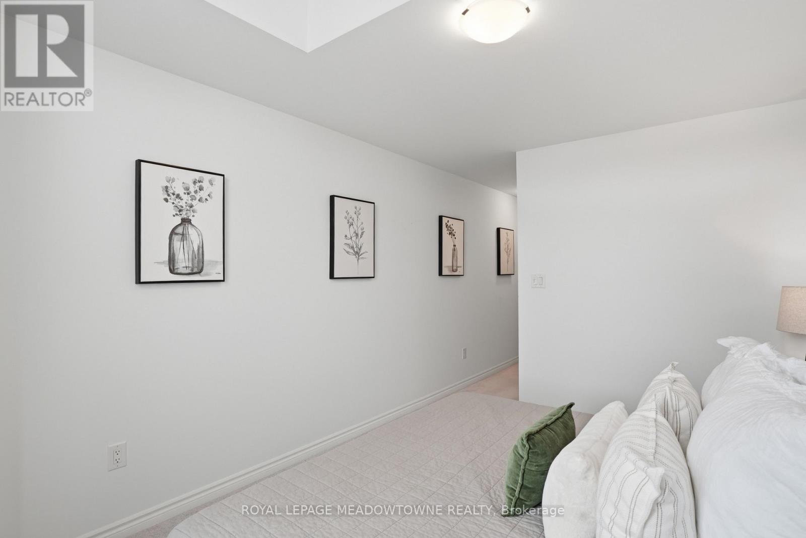 1272 Wintergreen Place, Milton, Ontario  L9E 1S4 - Photo 23 - W12805068