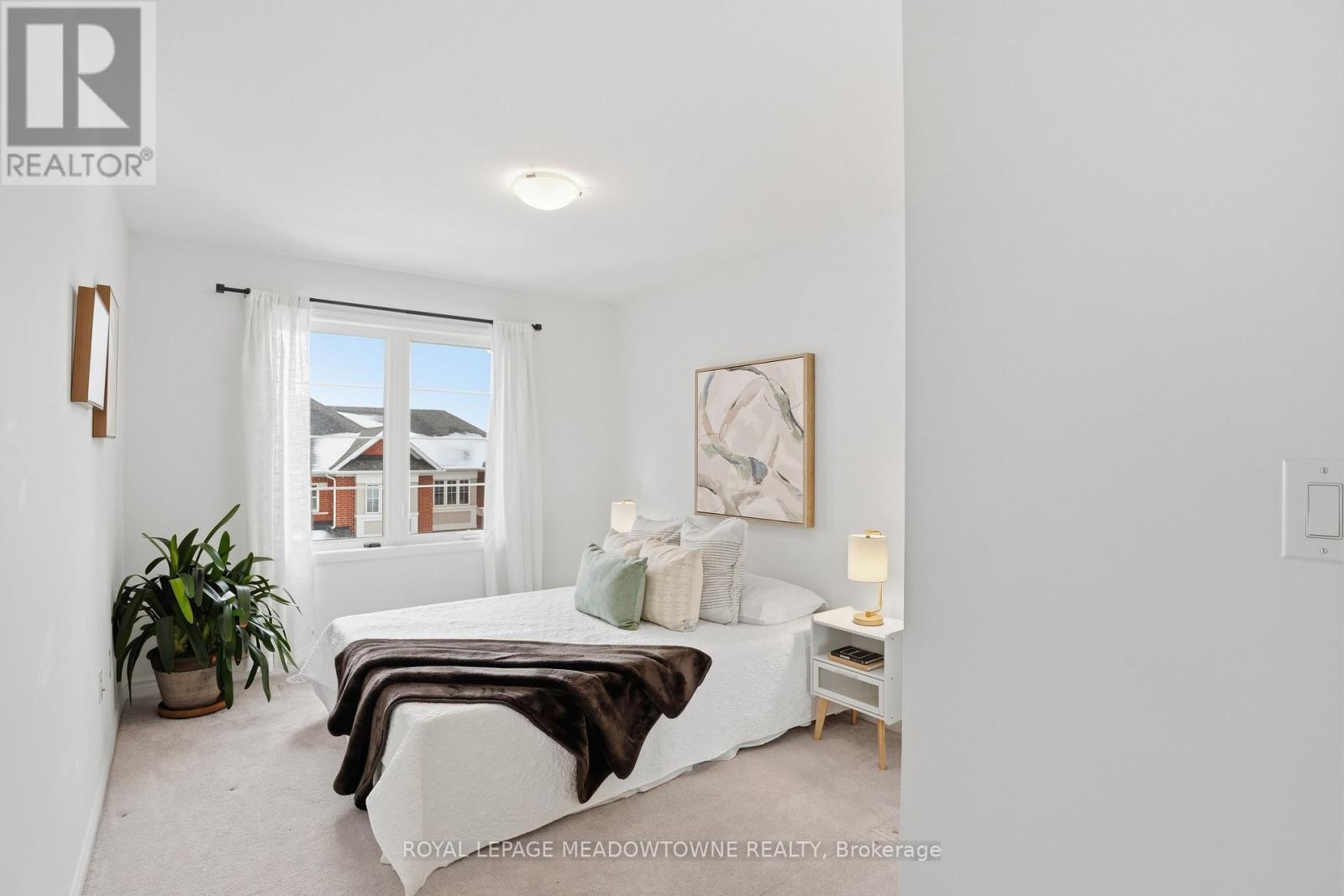 1272 Wintergreen Place, Milton, Ontario  L9E 1S4 - Photo 25 - W12805068