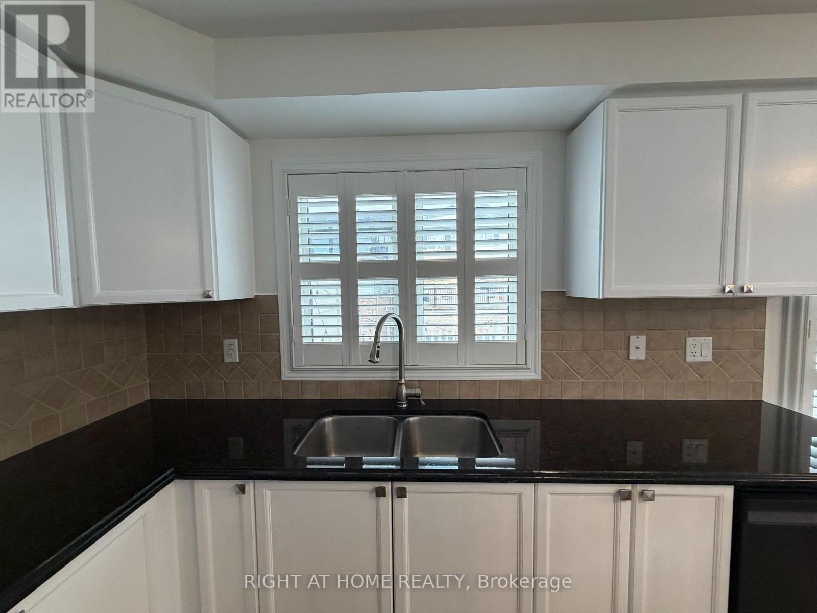 629 Scott Boulevard, Milton, Ontario  L9T 0P4 - Photo 14 - W12805102