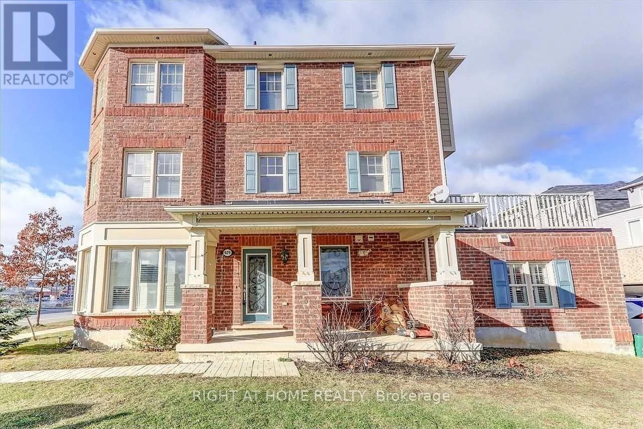 629 Scott Boulevard, Milton, Ontario  L9T 0P4 - Photo 2 - W12805102