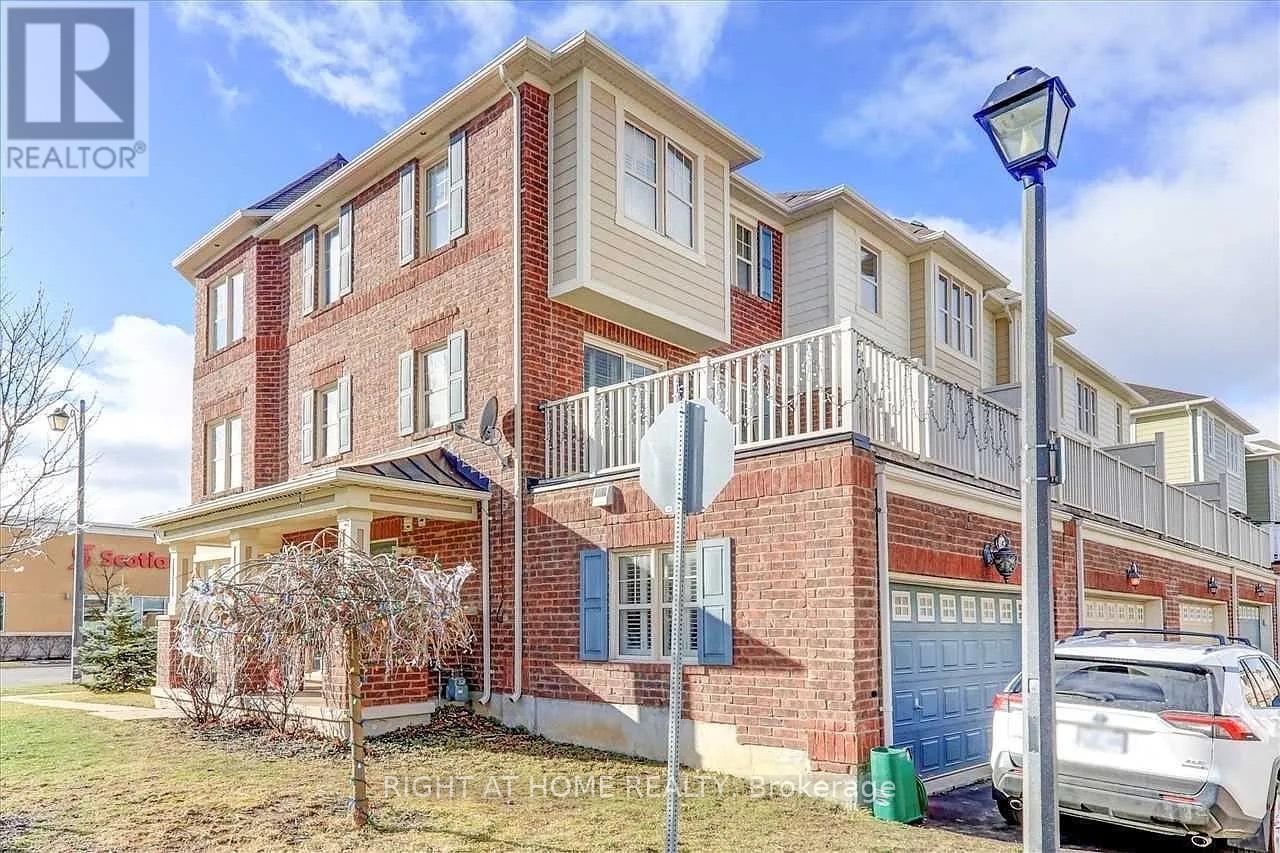 629 Scott Boulevard, Milton, Ontario  L9T 0P4 - Photo 3 - W12805102