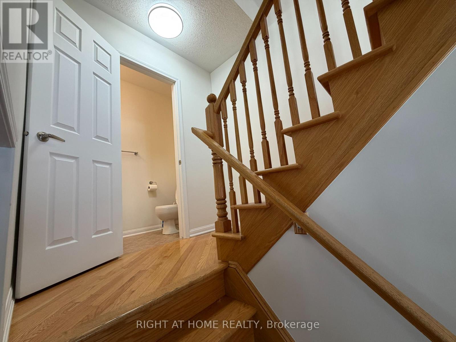 629 Scott Boulevard, Milton, Ontario  L9T 0P4 - Photo 6 - W12805102