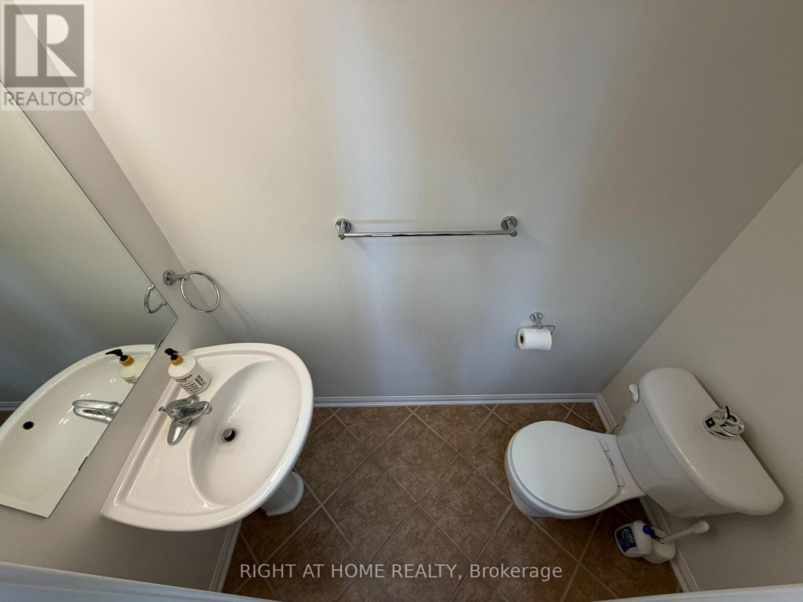 629 Scott Boulevard, Milton, Ontario  L9T 0P4 - Photo 7 - W12805102