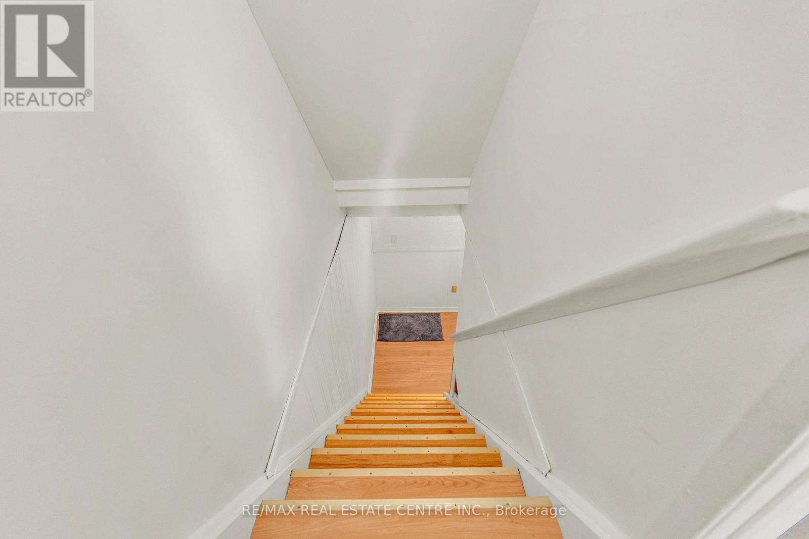 102 - 105 Hansen Road N, Brampton, Ontario  L6V 3C9 - Photo 22 - W12805120