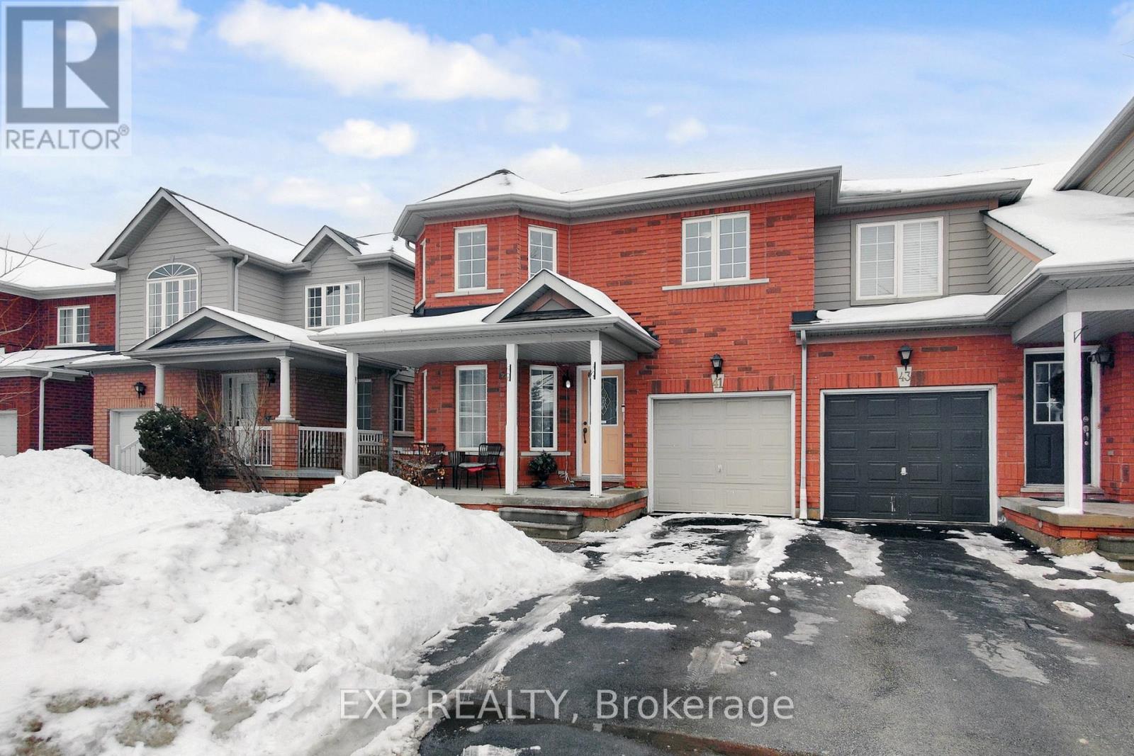 41 Bramfield Street, Brampton, Ontario  L7A 2W1 - Photo 2 - W12805148