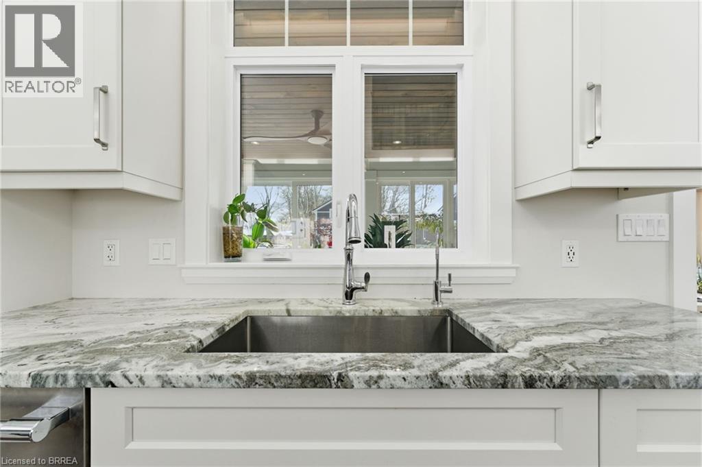 8 Arnold Street, Turkey Point, Ontario  N0E 1T0 - Photo 11 - 40786885