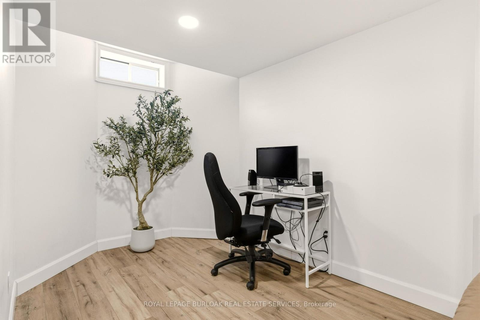 113 Edward Court, West Lincoln, Ontario  L0R 2A0 - Photo 36 - X12804974