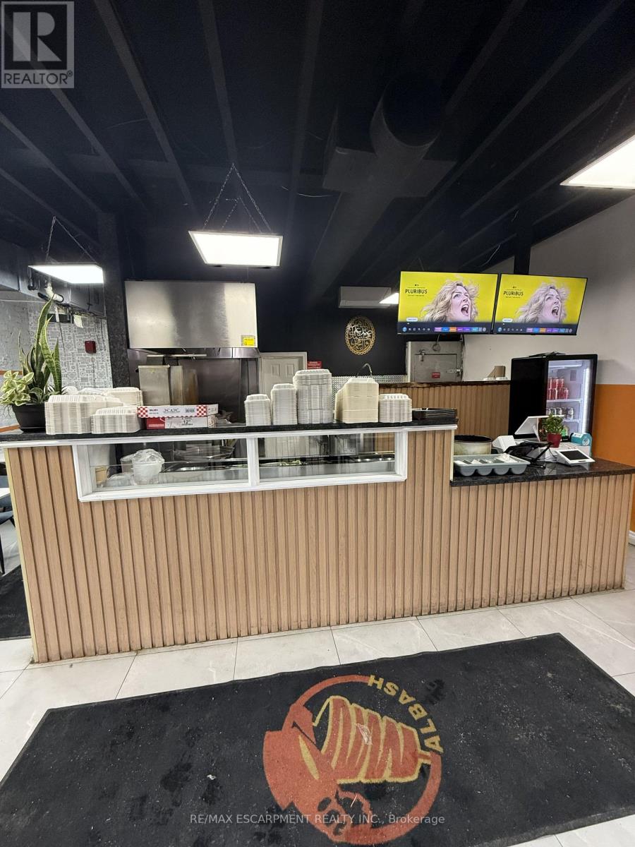 197 Locke Street S, Hamilton, Ontario  L8P 1B5 - Photo 13 - X12805060