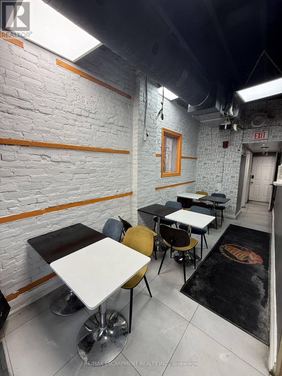 197 Locke Street S, Hamilton, Ontario  L8P 1B5 - Photo 5 - X12805060