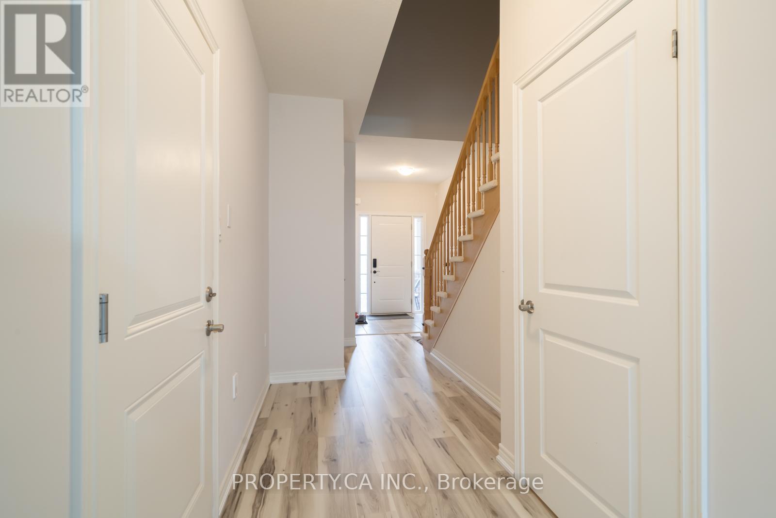 107 Dennis Drive, West Lincoln (Smithville), Ontario  L0R 2A0 - Photo 3 - X12805090