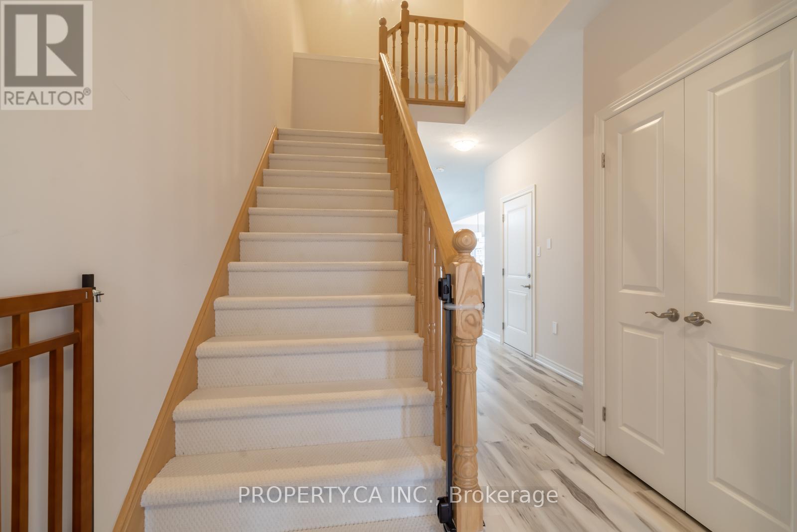 107 Dennis Drive, West Lincoln (Smithville), Ontario  L0R 2A0 - Photo 6 - X12805090