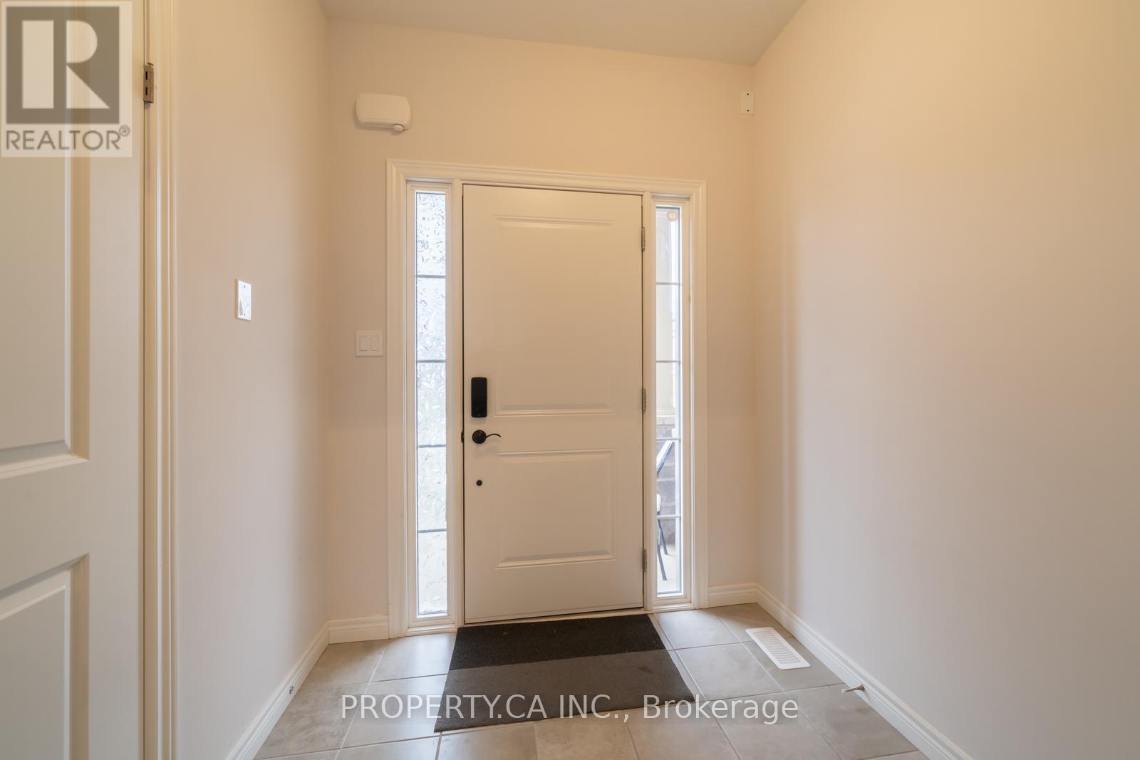 107 Dennis Drive, West Lincoln (Smithville), Ontario  L0R 2A0 - Photo 7 - X12805090