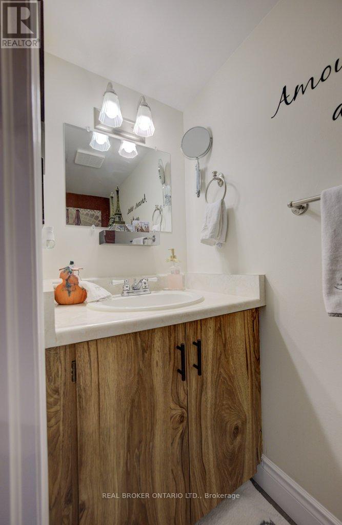 34 Willow Green Court, Kitchener, Ontario  N2N 1W6 - Photo 26 - X12805160