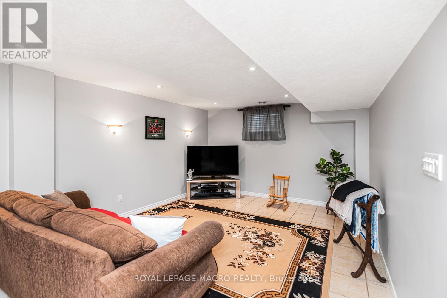 102 Erika Crescent, Hamilton, Ontario  L8W 0A2 - Photo 27 - X12805208