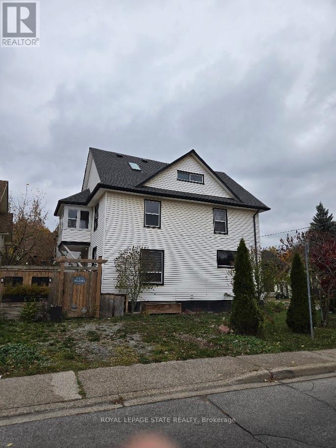 4789 ST CLAIR AVENUE, Niagara Falls, Ontario