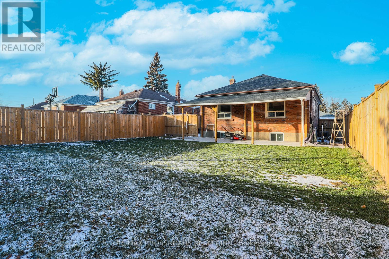 17 Strode Drive, Toronto, Ontario  M1J 1L8 - Photo 23 - E12712094