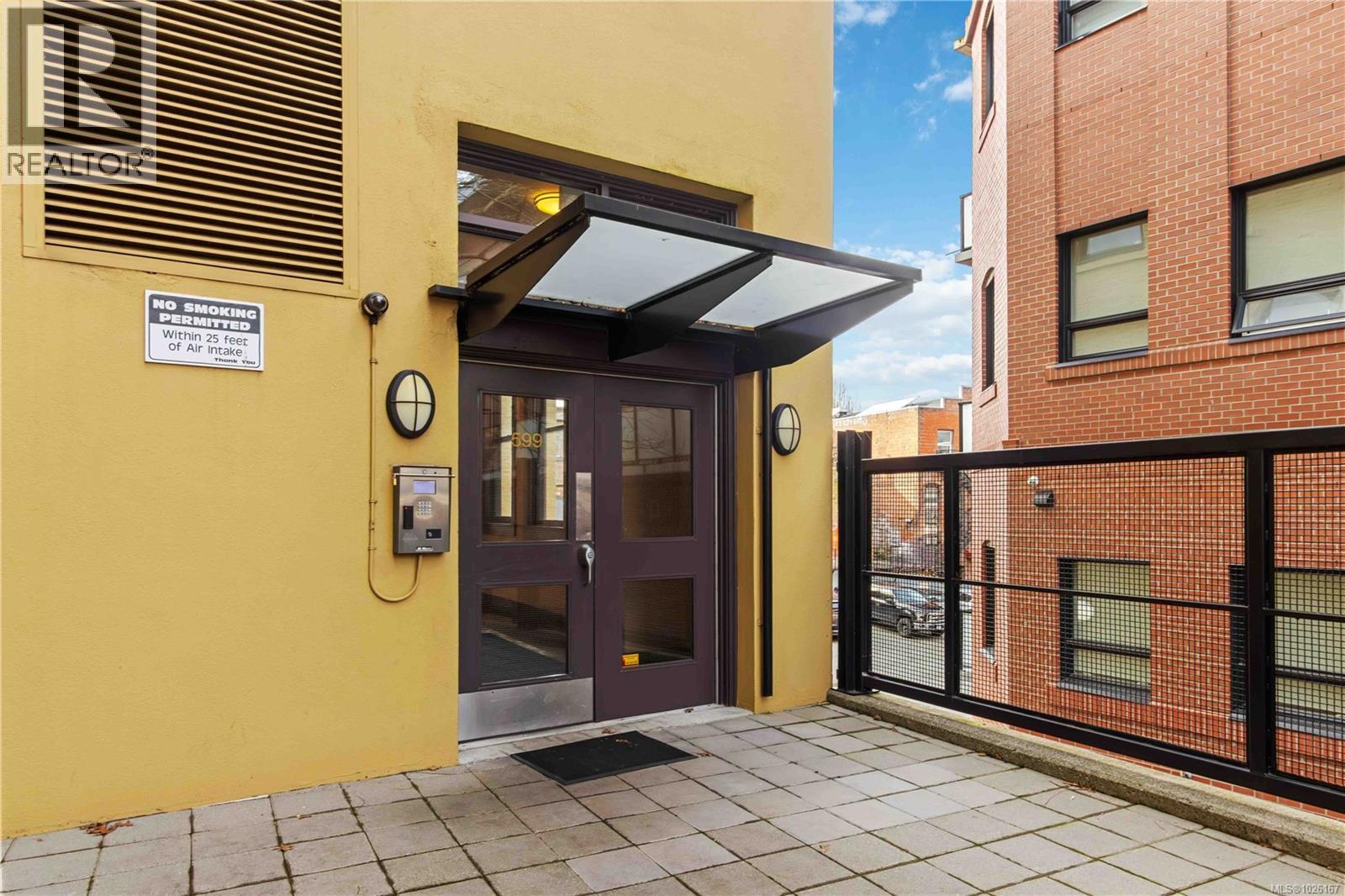 214 599 Pandora Ave, Victoria, British Columbia  V8W 1N5 - Photo 15 - 1026167