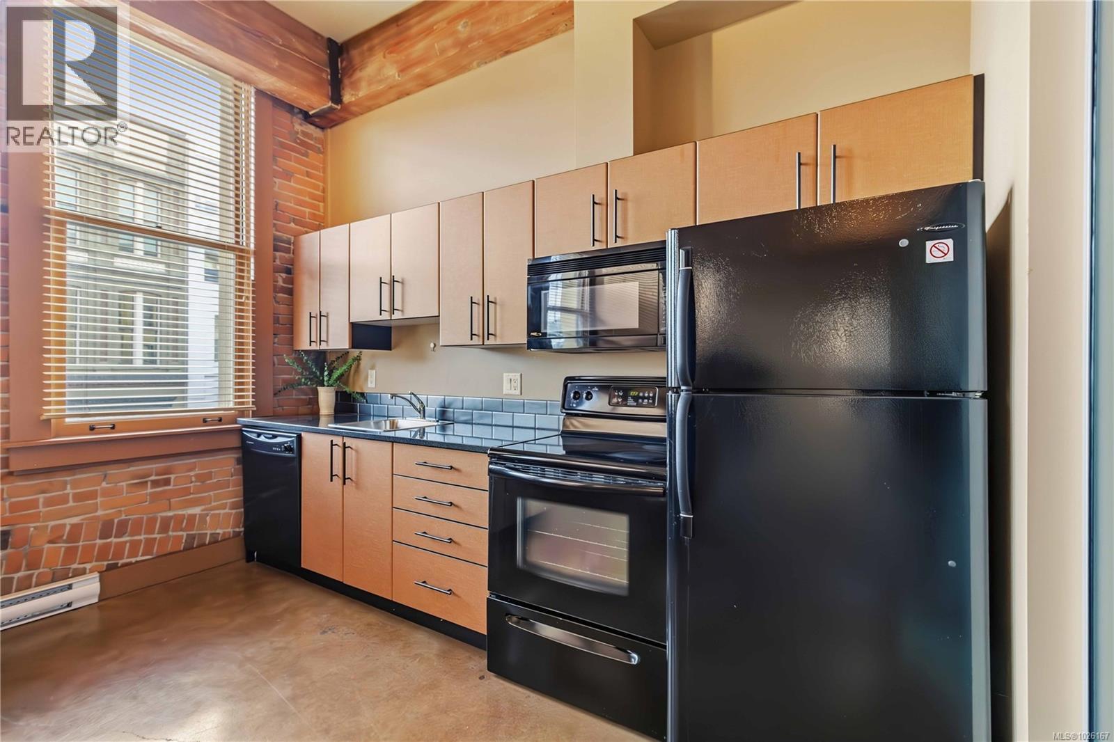 214 599 Pandora Ave, Victoria, British Columbia  V8W 1N5 - Photo 5 - 1026167