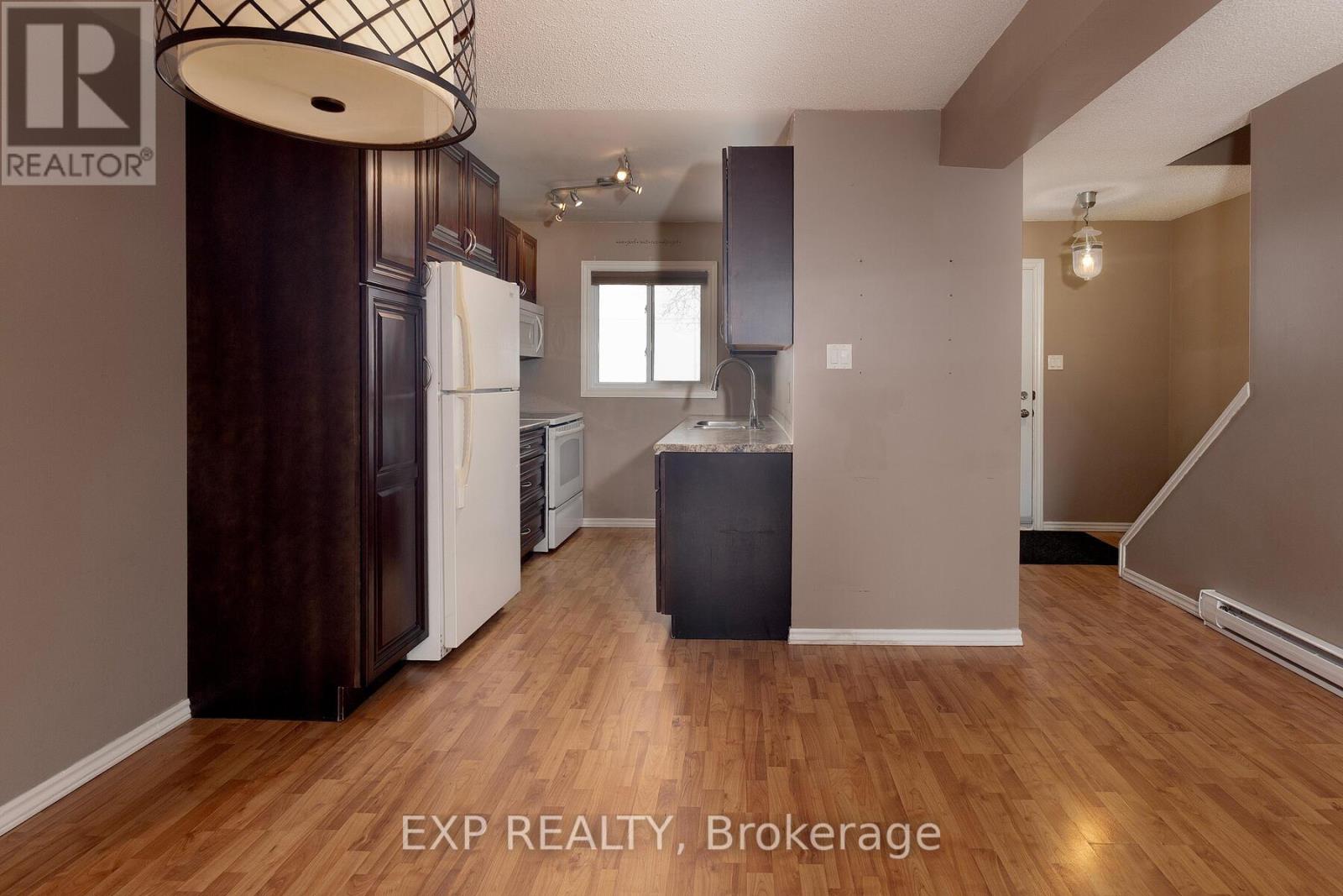 152 - 166 Southdale Road W, London South, Ontario  N6J 2J1 - Photo 7 - X12801812