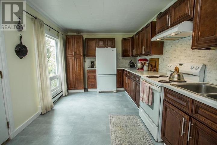 18 Tarbutt St, Bruce Mines, Ontario P0R 1C0 - Photo 6 - SM260036