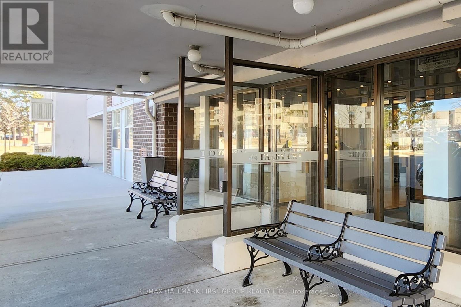 310 - 44 Falby Court, Ajax, Ontario L1S 3L1 - Photo 3 - E12805364