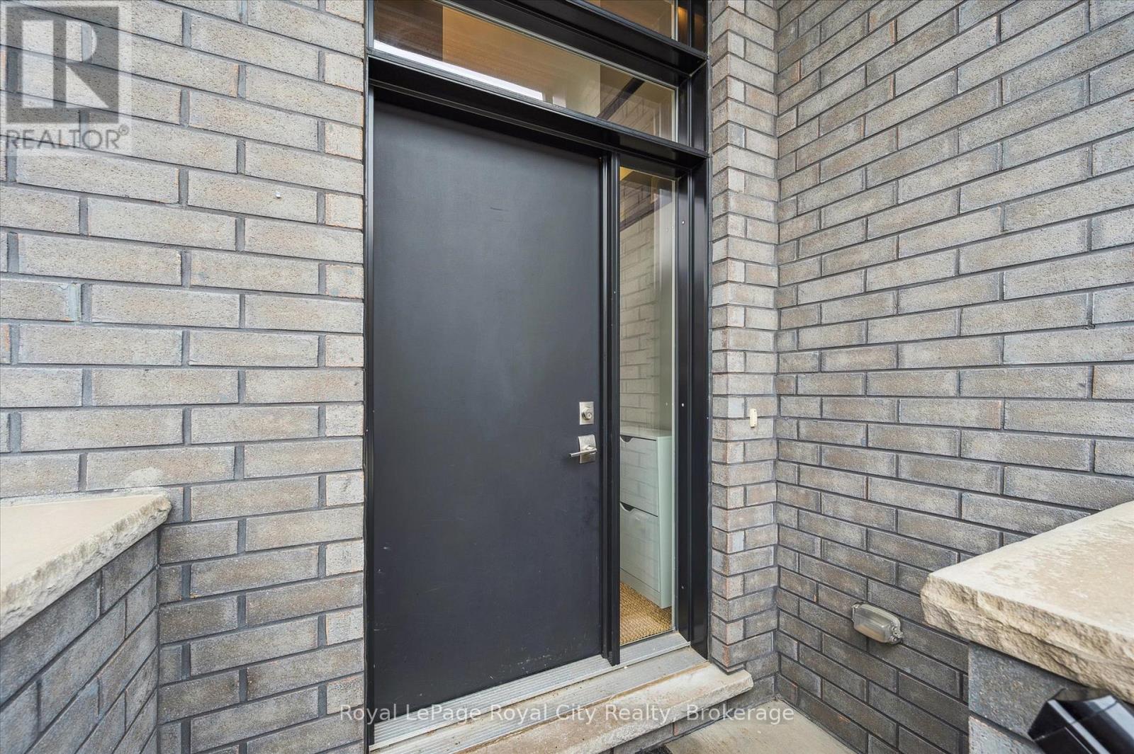 25 - 60 Arkell Road, Guelph, Ontario  N1L 0N7 - Photo 2 - X12805290