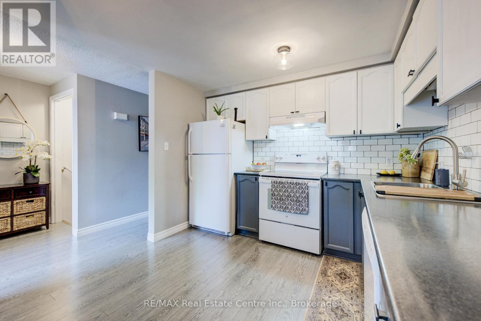 73 - 180 Marksam Road, Guelph, Ontario  N1H 8G6 - Photo 5 - X12805320