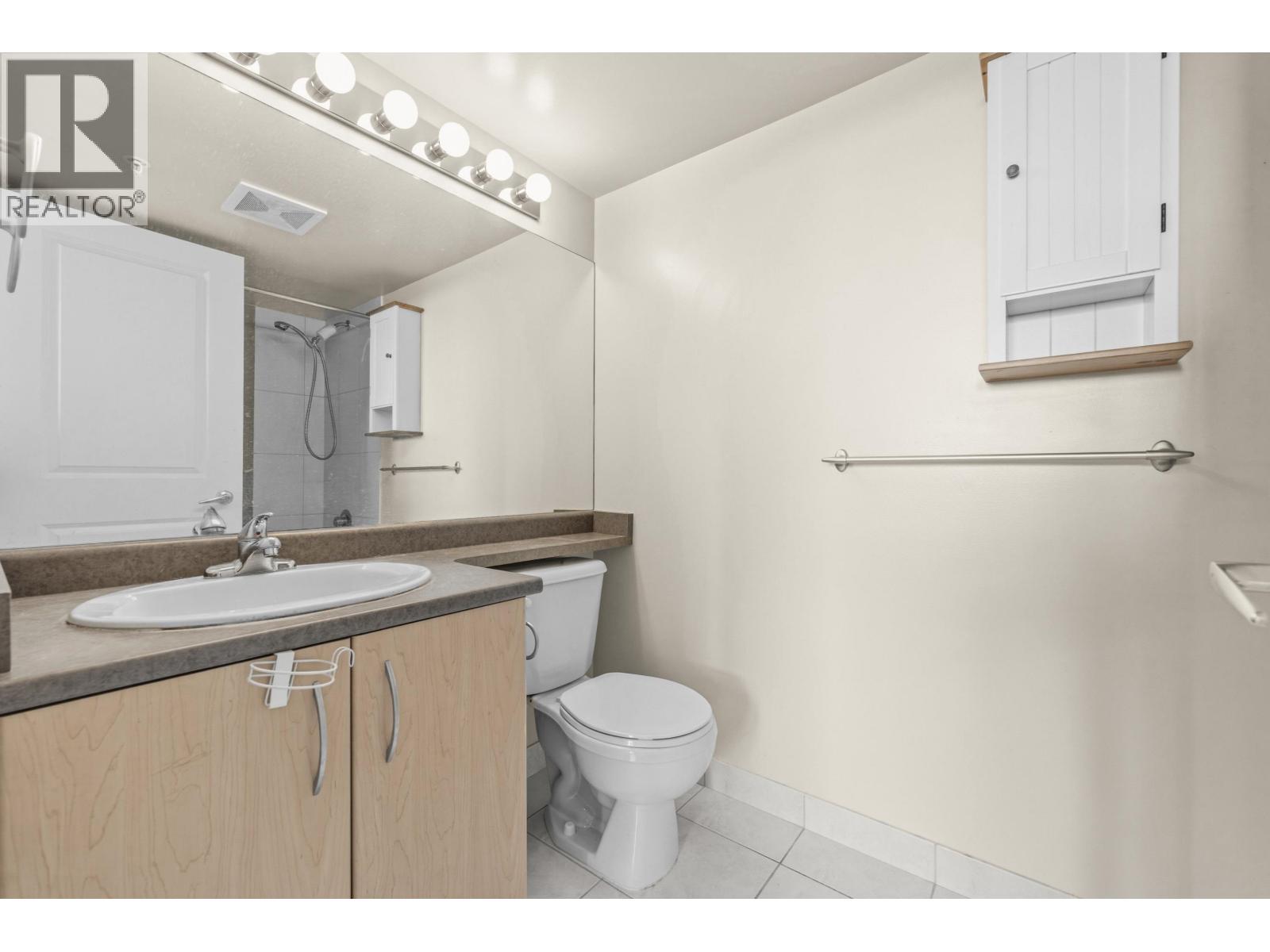 1703 3663 Crowley Drive, Vancouver, British Columbia  V5R 6H4 - Photo 17 - R3091570