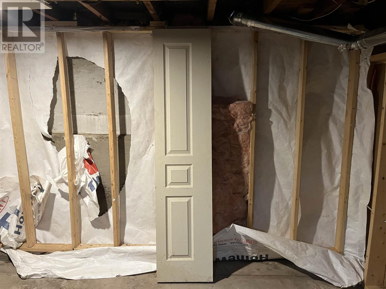 348 First Ave, Sault Ste. Marie, Ontario P6C 4P1 - Photo 15 - SM260325