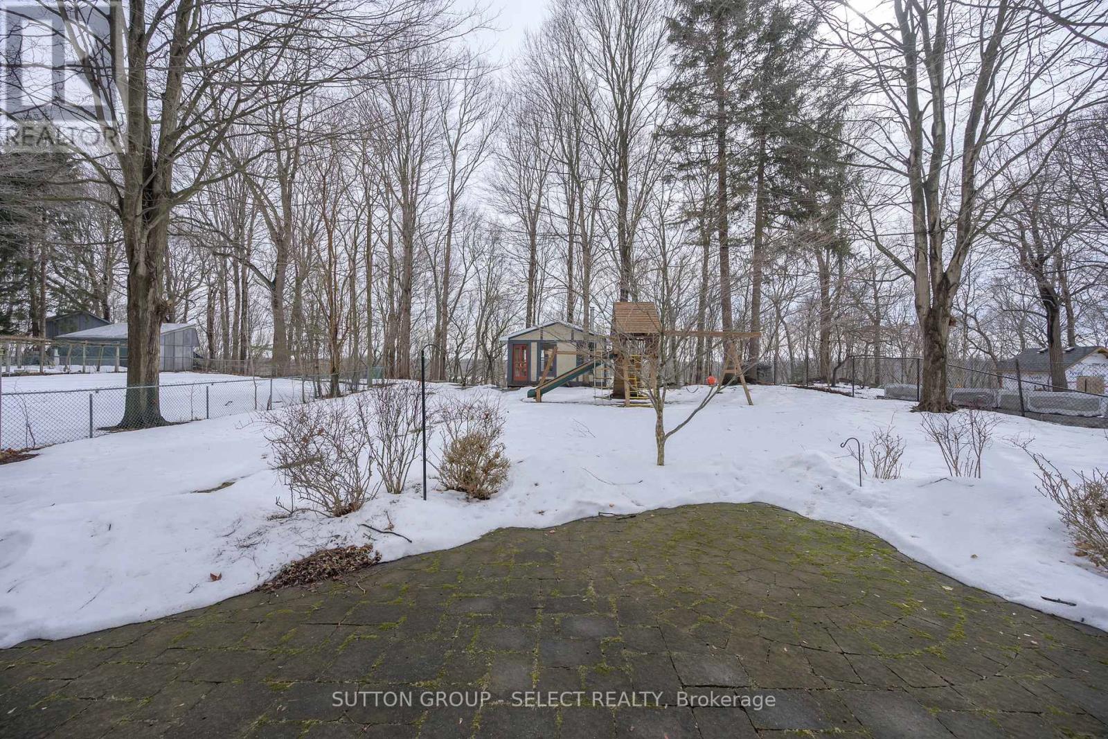 422 Riverside Drive, London North, Ontario  N6H 2R7 - Photo 5 - X12805308