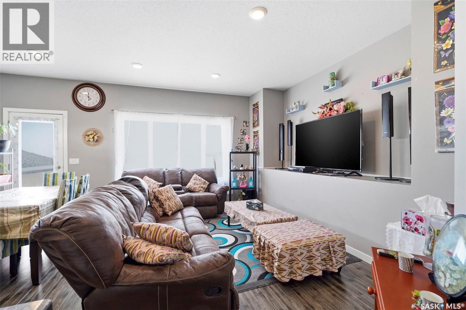 3930 33rd Street W, Saskatoon, Saskatchewan  S7R 0M2 - Photo 3 - SK028910