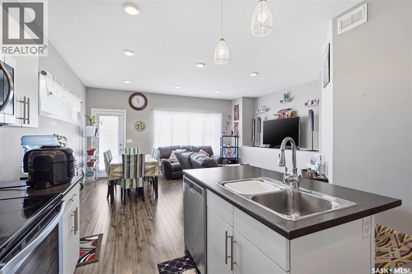 3930 33rd Street W, Saskatoon, Saskatchewan  S7R 0M2 - Photo 9 - SK028910