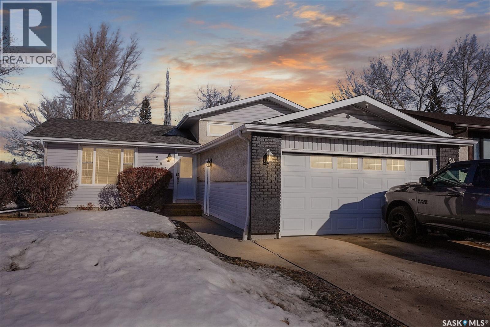 590 Rink AVENUE, Regina, Saskatchewan