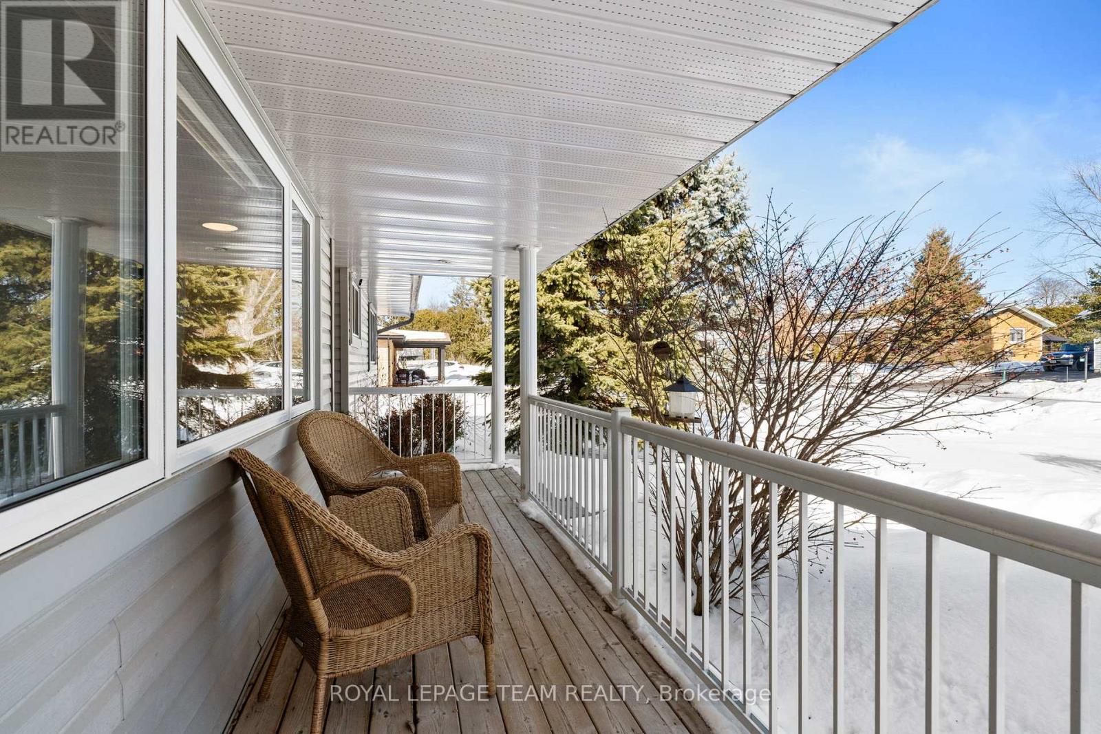 5286 Hillcrest Drive, Ottawa, Ontario  K4M 1E9 - Photo 2 - X12805312