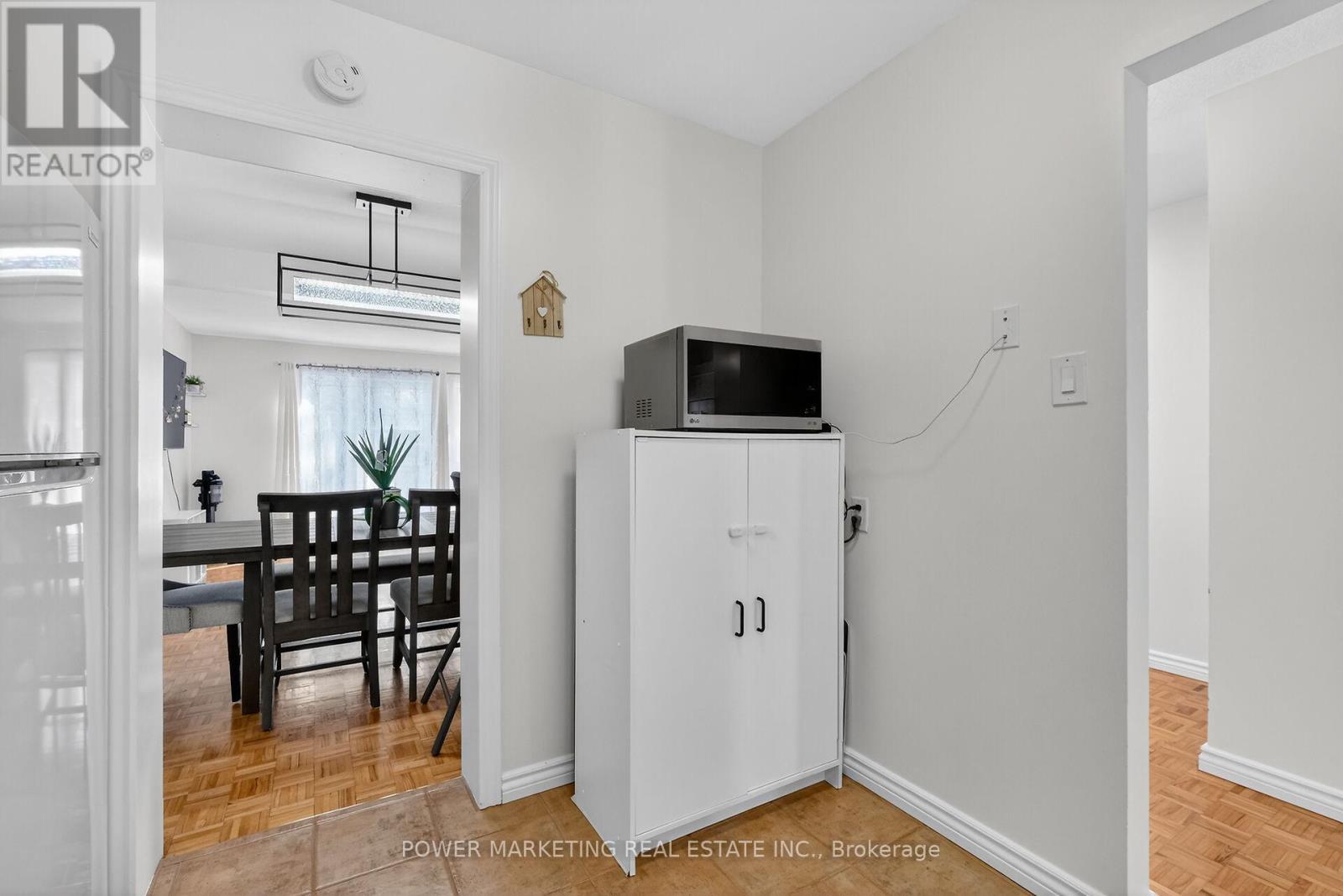 104 Bannerhill, Ottawa, Ontario  K1V 0T4 - Photo 16 - X12805332