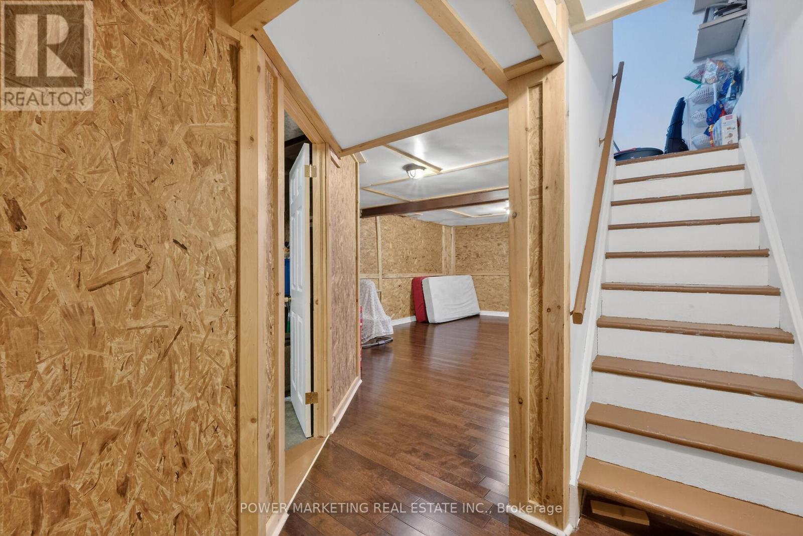 104 Bannerhill, Ottawa, Ontario  K1V 0T4 - Photo 28 - X12805332