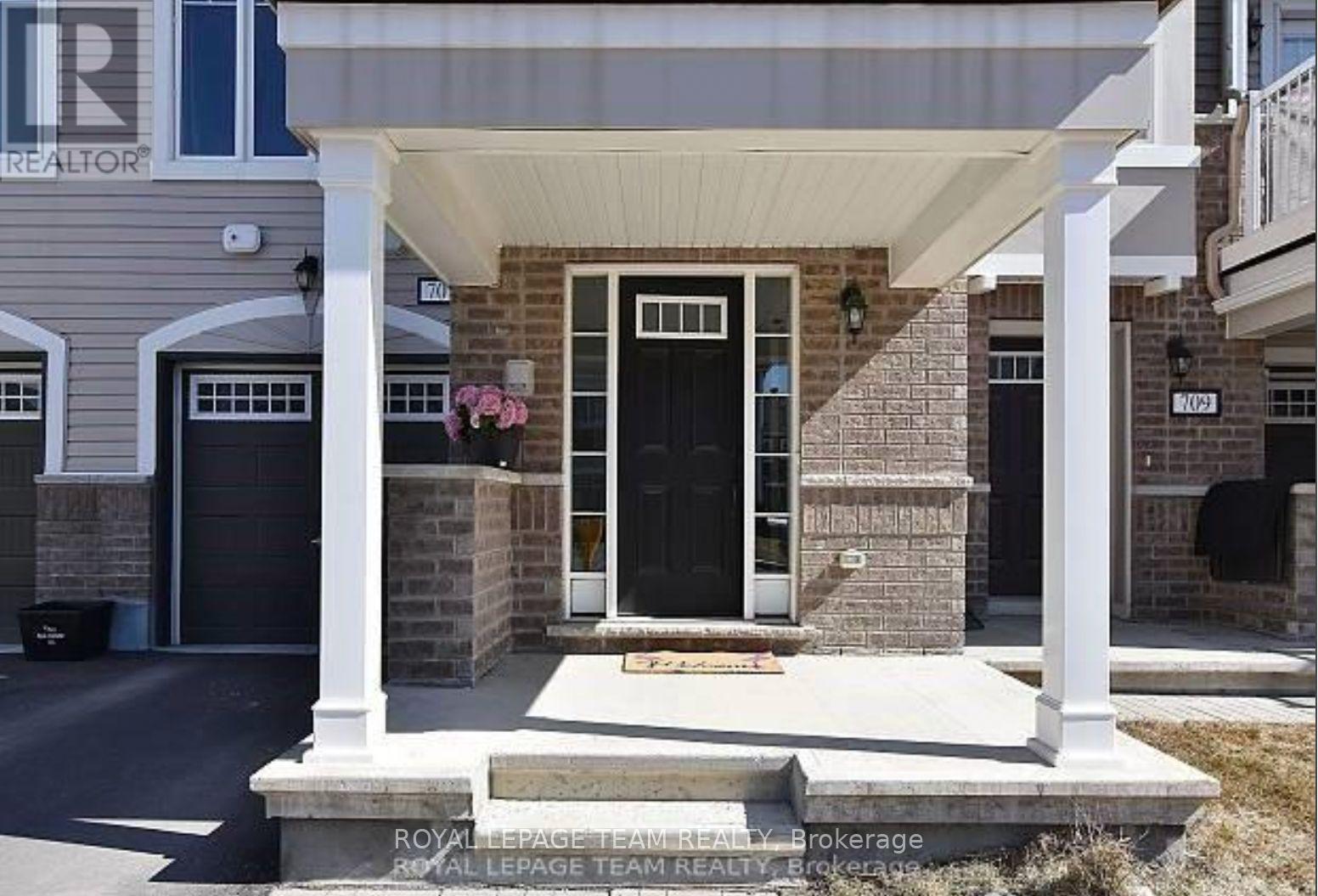 707 Juneberry Lane, Ottawa, Ontario  K2V 0C1 - Photo 2 - X12805388