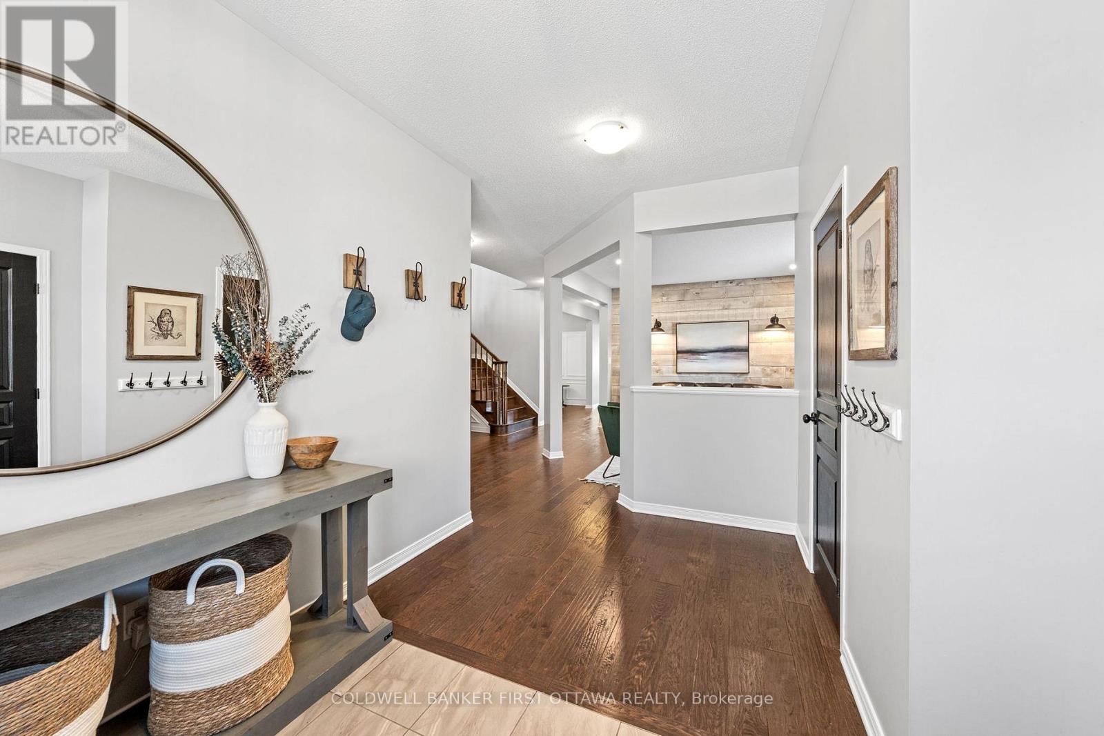 709 Mondego Terrace, Ottawa, Ontario  K2J 5Y3 - Photo 4 - X12805404