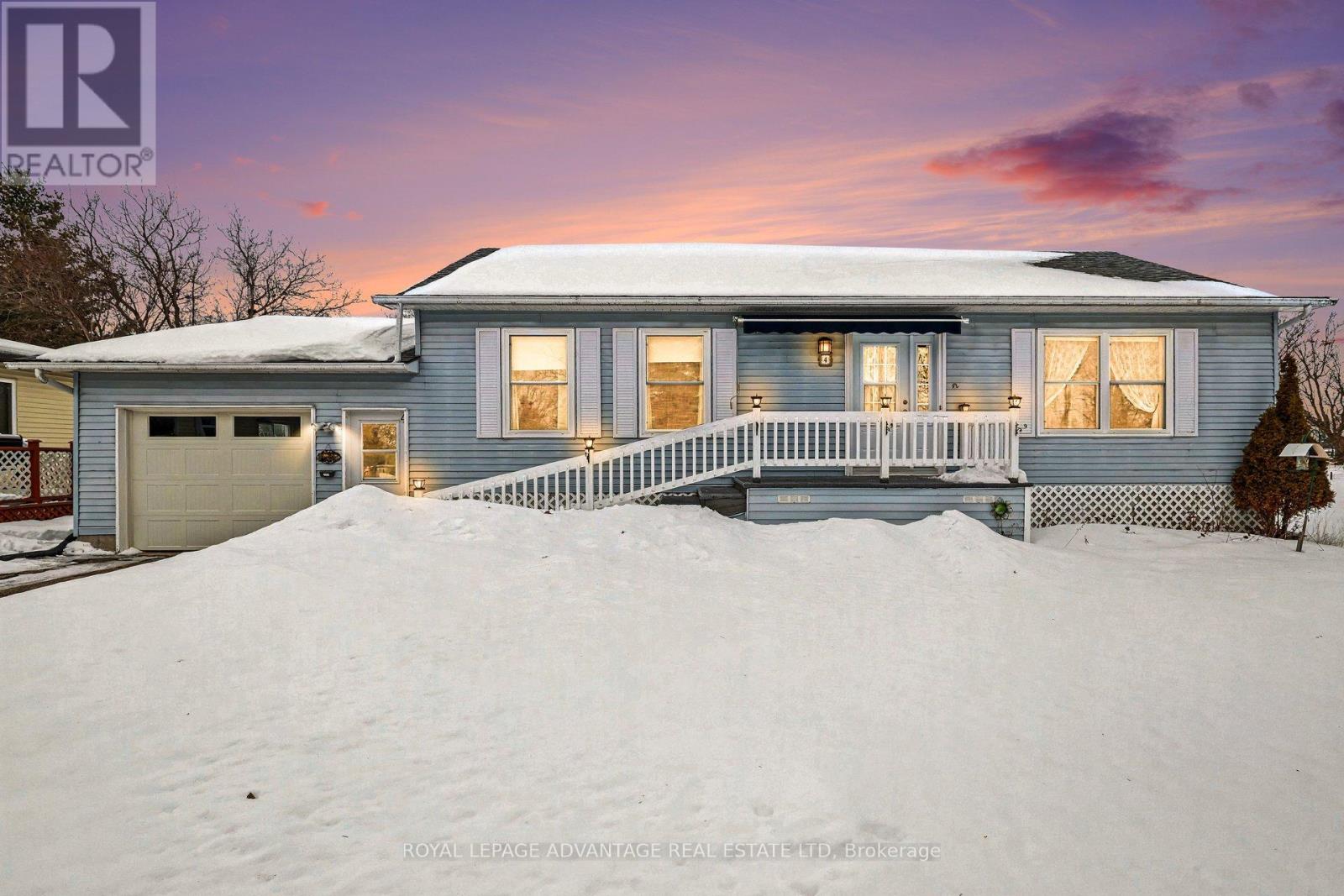 4 OTTERDALE CRESCENT E, Rideau Lakes, Ontario