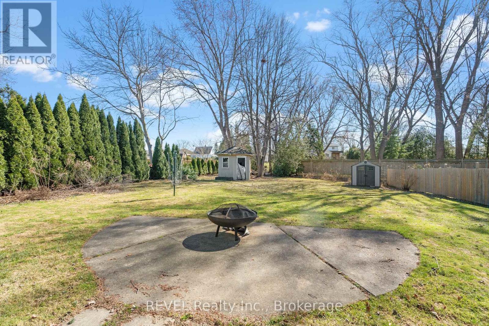 639 Penner Street, Niagara-On-The-Lake, Ontario  L0S 1T0 - Photo 23 - X12805242