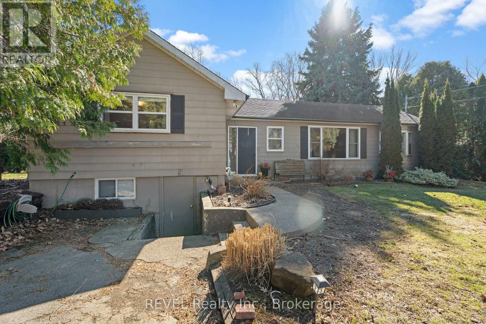 639 Penner Street, Niagara-On-The-Lake, Ontario  L0S 1T0 - Photo 29 - X12805242