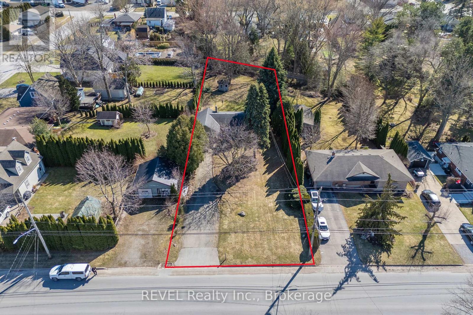 639 Penner Street, Niagara-On-The-Lake, Ontario  L0S 1T0 - Photo 32 - X12805242