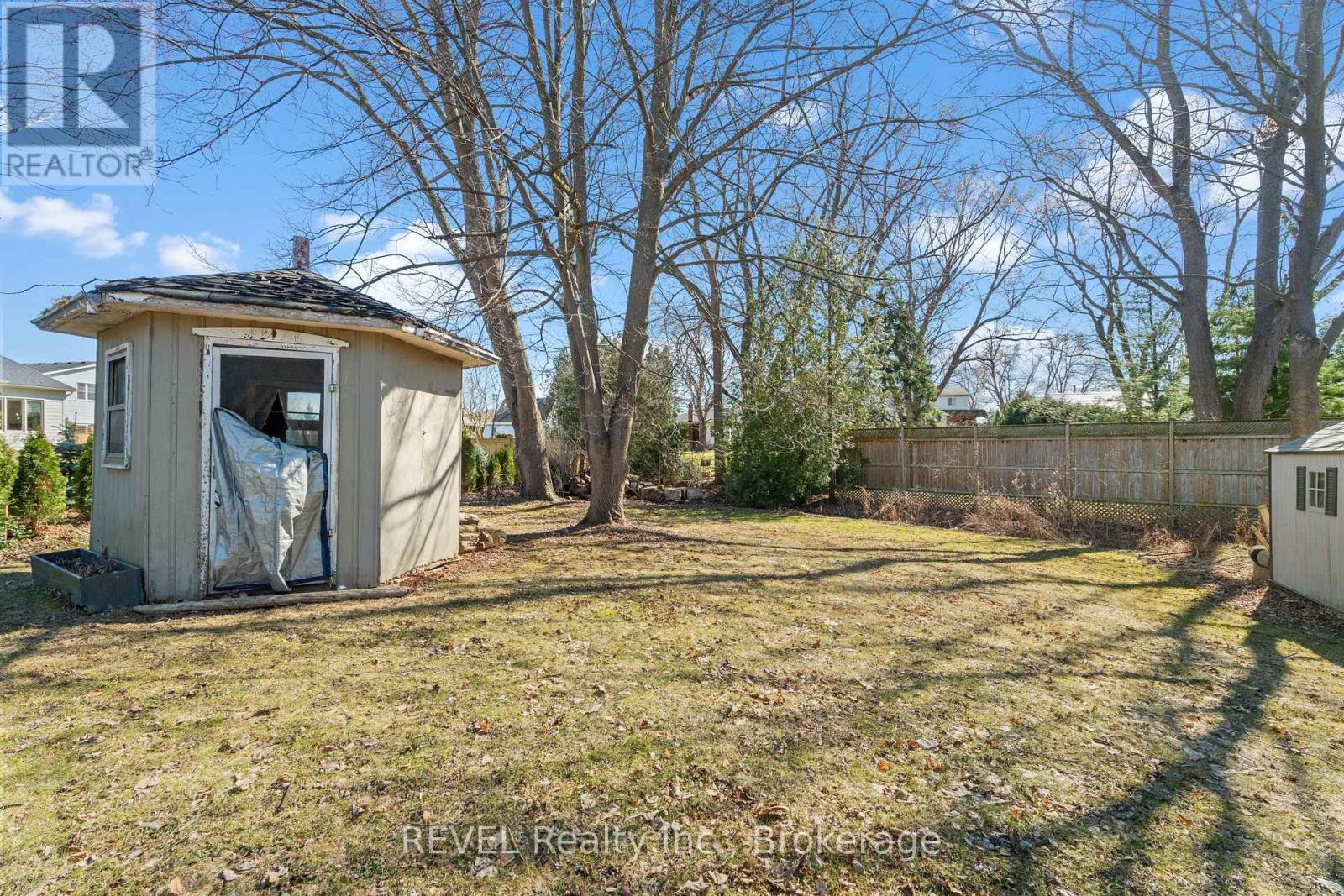 639 Penner Street, Niagara-On-The-Lake, Ontario  L0S 1T0 - Photo 41 - X12805242