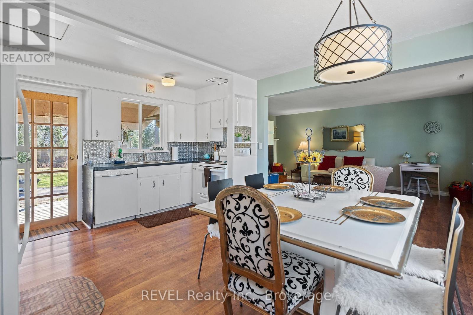 639 Penner Street, Niagara-On-The-Lake, Ontario  L0S 1T0 - Photo 7 - X12805242