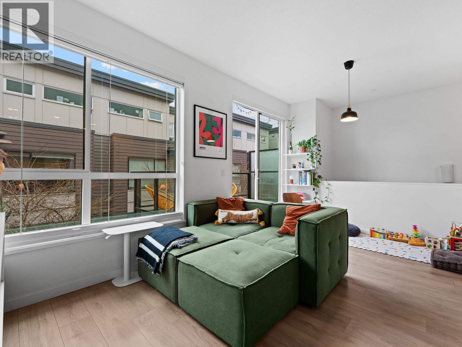 27 533 E 3rd Street, North Vancouver, British Columbia  V7L 1G4 - Photo 8 - R3091908