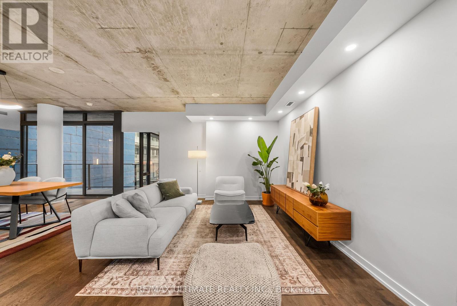 650 KING STREET W, Toronto, Ontario